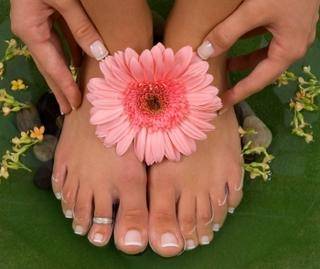 Manicurist-feet